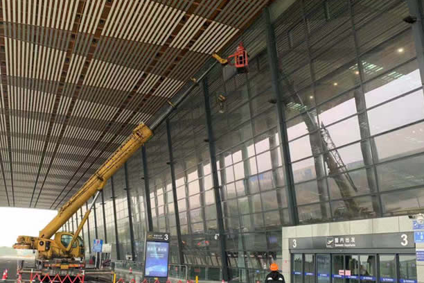 徐汇玻璃幕墙维护和保养